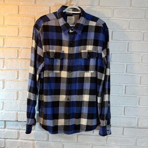 American Eagle Size XL Blue/Black/White Plaid Flannel Shirt